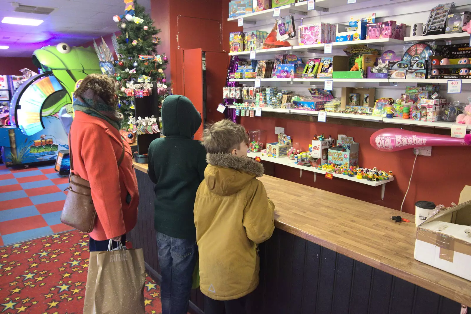 The boys queue up to cash in their winnings, from A Few Hours at the Seaside, Southwold, Suffolk - 27th December 2021