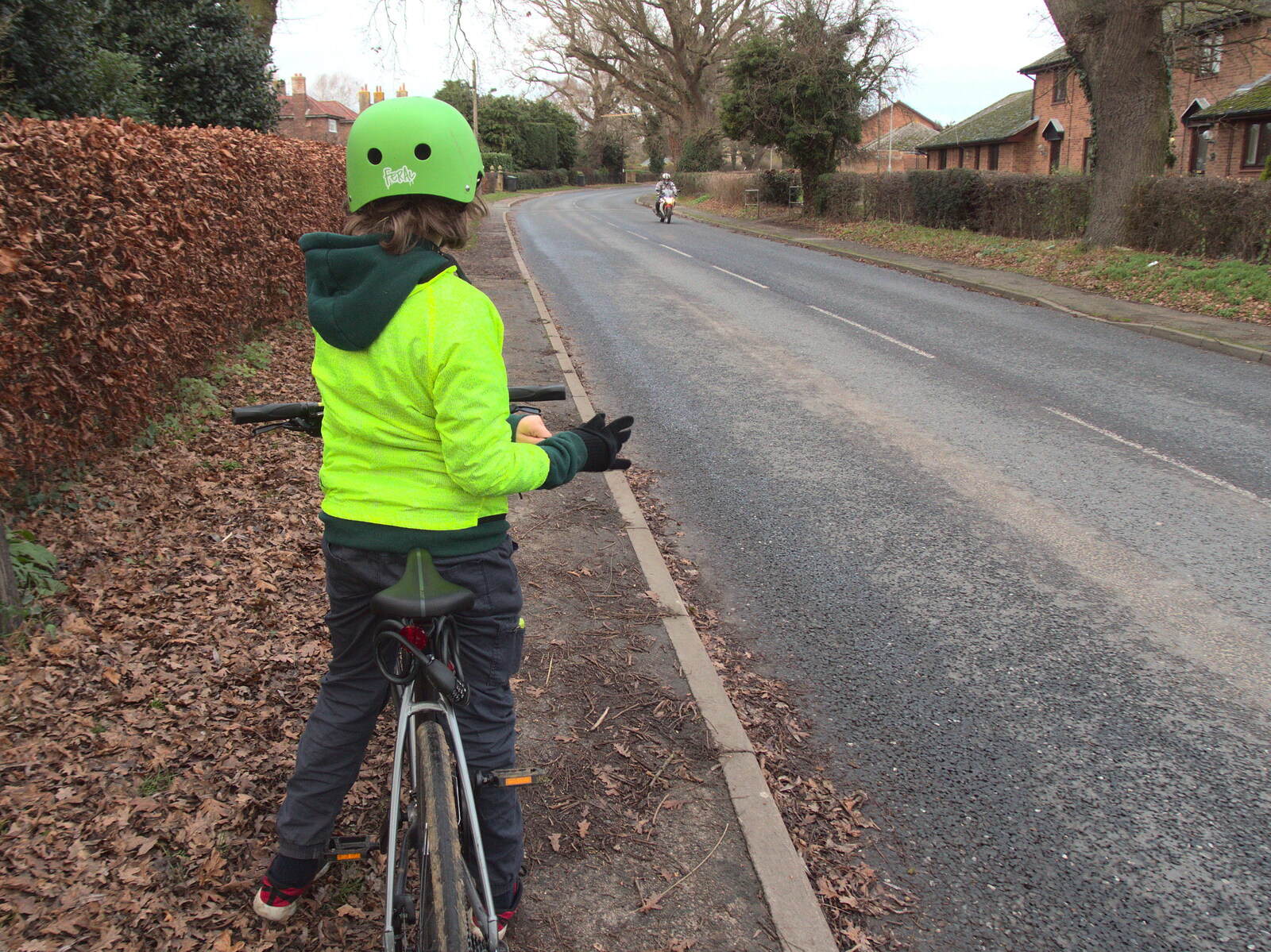 Fred pauses to stick some gloves on on Victoria Hill from Dinner at the Oaksmere and a Ride to Eye, Suffolk - 5th January 2022