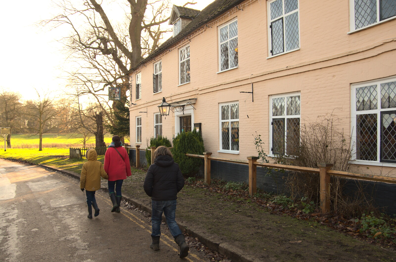 We walk past the Buckinghamshire Arms from A Visit to Blickling Hall, Aylsham, Norfolk - 9th January 2022