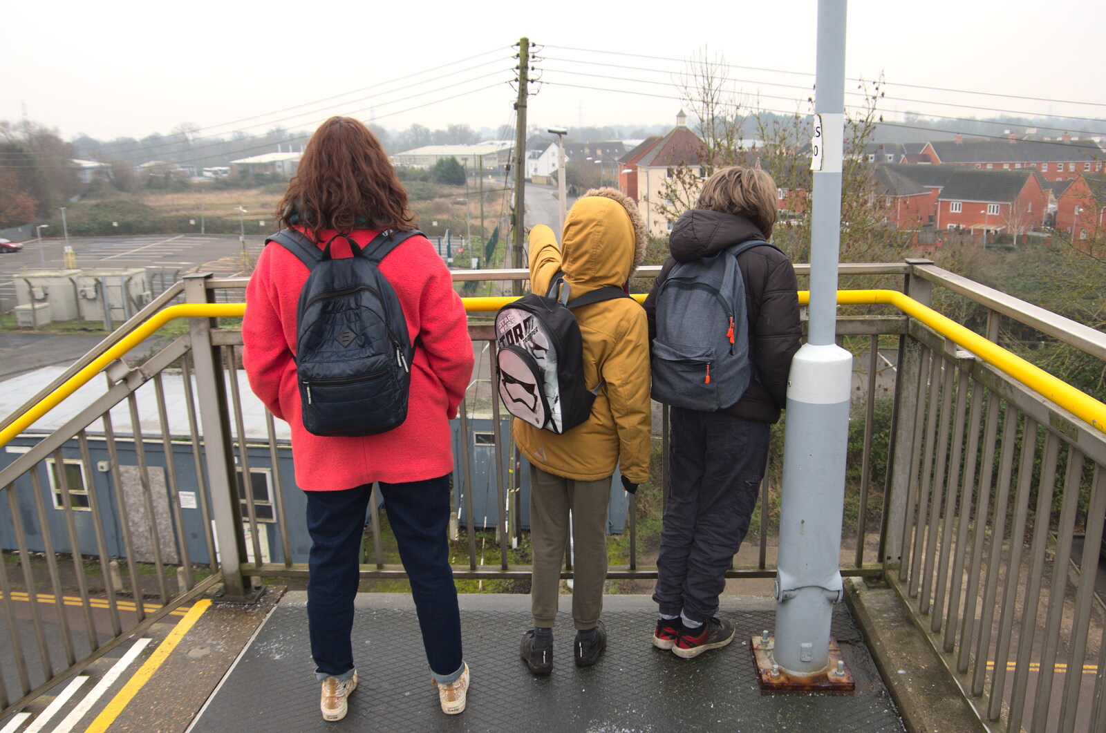 We stand on the bridge and look out from A Trip to the Natural History Museum, Kensington, London - 15th January 2022