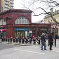 We walk past Gloucester Road tube again, A Trip to the Natural History Museum, Kensington, London - 15th January 2022