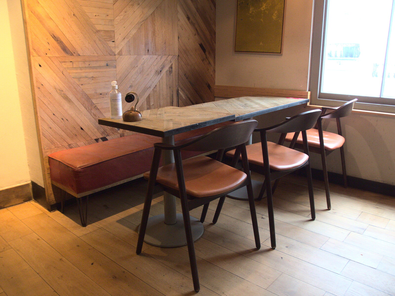 An empty table at Nando's from The Last Trip to the SwiftKey Office, Paddington, London - 23rd February 2022
