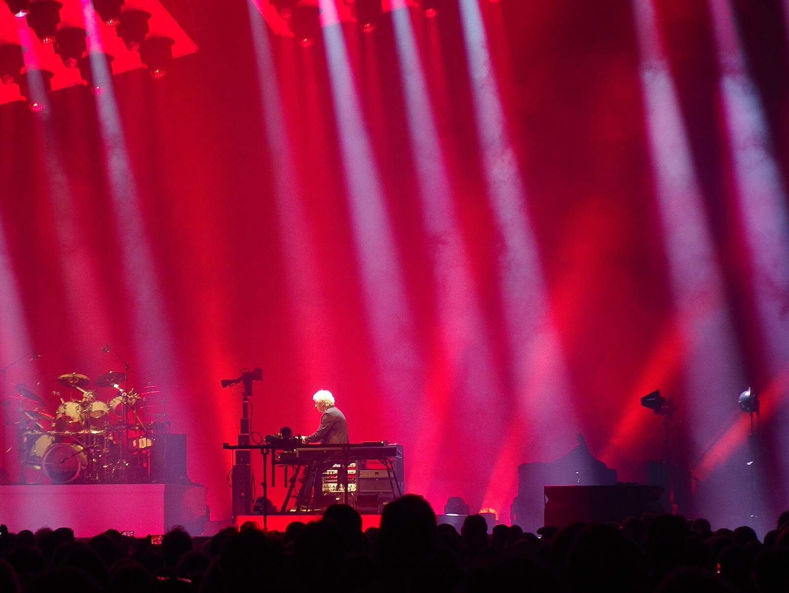 Tony Banks does his thing from Genesis at the O2, North Greenwich, London - 24th March 2022