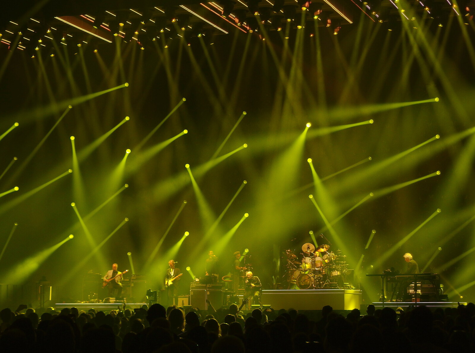 More insane lights from Genesis at the O2, North Greenwich, London - 24th March 2022
