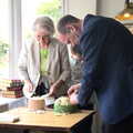 Bernice and Phil sort out some cake slicing, Bernice's Birthday and Walks Around New Milton and Lymington, Hampshire - 10th April 2022