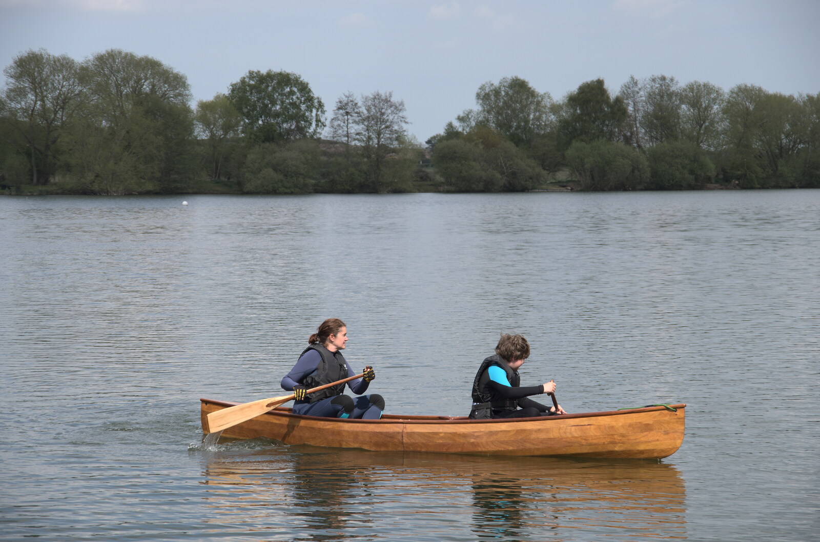 The Canoe's First Outing, Weybread Lake, Harleston - 1st May 2022: Isobel and Fred paddle around