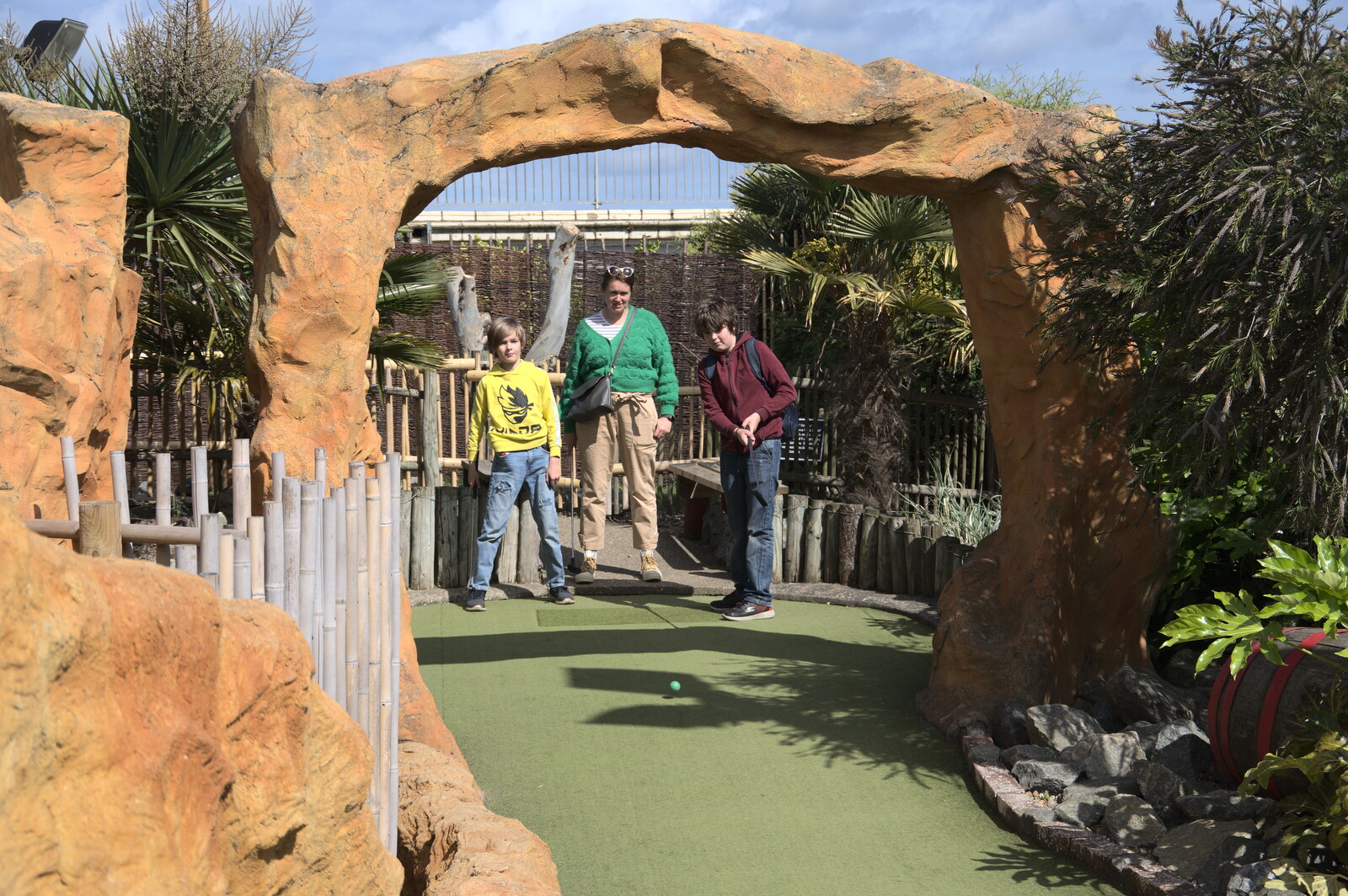 The gang play another crazy golf hole from Faded Seaside Glamour: A Weekend in Great Yarmouth, Norfolk - 29th May 2022