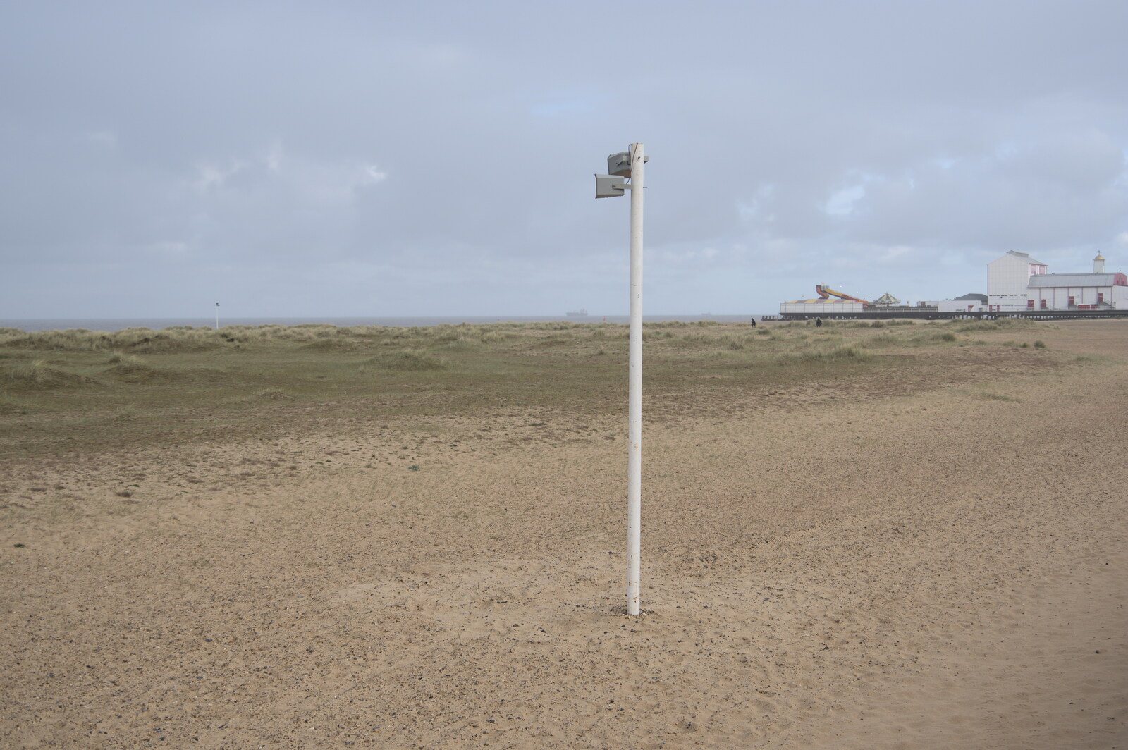 One of the 'Signal on Sea' speakers from Faded Seaside Glamour: A Weekend in Great Yarmouth, Norfolk - 29th May 2022