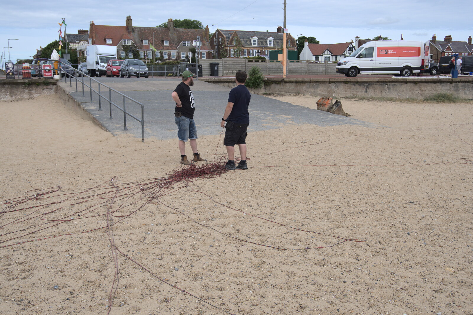 The Signal dudes retrieve miles of cable from Faded Seaside Glamour: A Weekend in Great Yarmouth, Norfolk - 29th May 2022