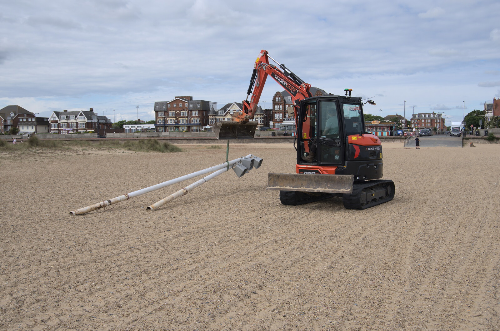A digger hauls away some speakers from Faded Seaside Glamour: A Weekend in Great Yarmouth, Norfolk - 29th May 2022