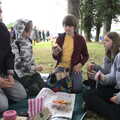 2022 Isobel pulls together a picnic via food stalls