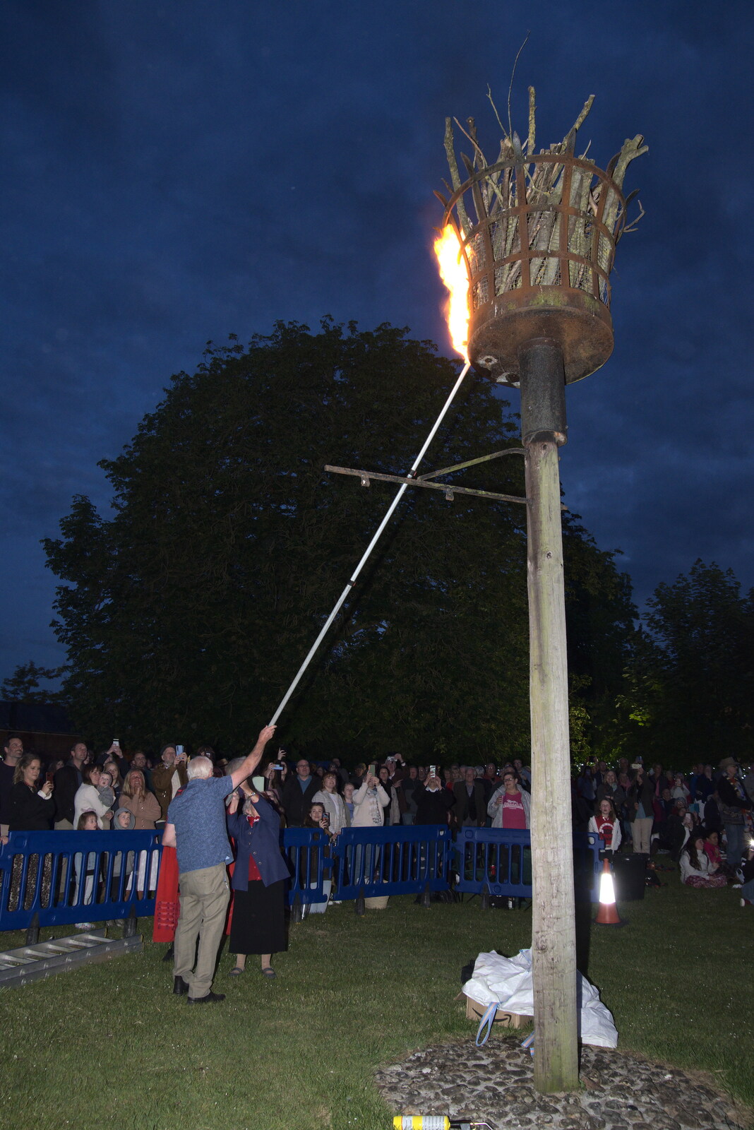 Eye's oldest resident helps to light the beacon from The Lighting of the Jubilee Beacon, Eye, Suffolk - 2nd June 2022