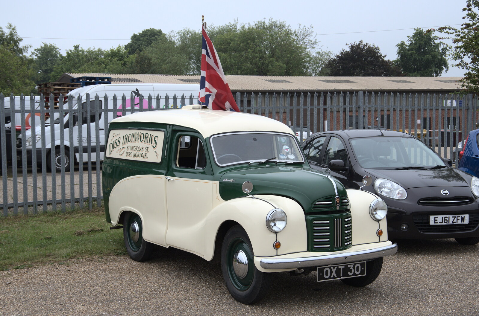 Platinum Jubilee Sunday in Palgrave, Brome and Coney Weston - 5th June 2022: Diss Ironworks has a nice old van parked outside