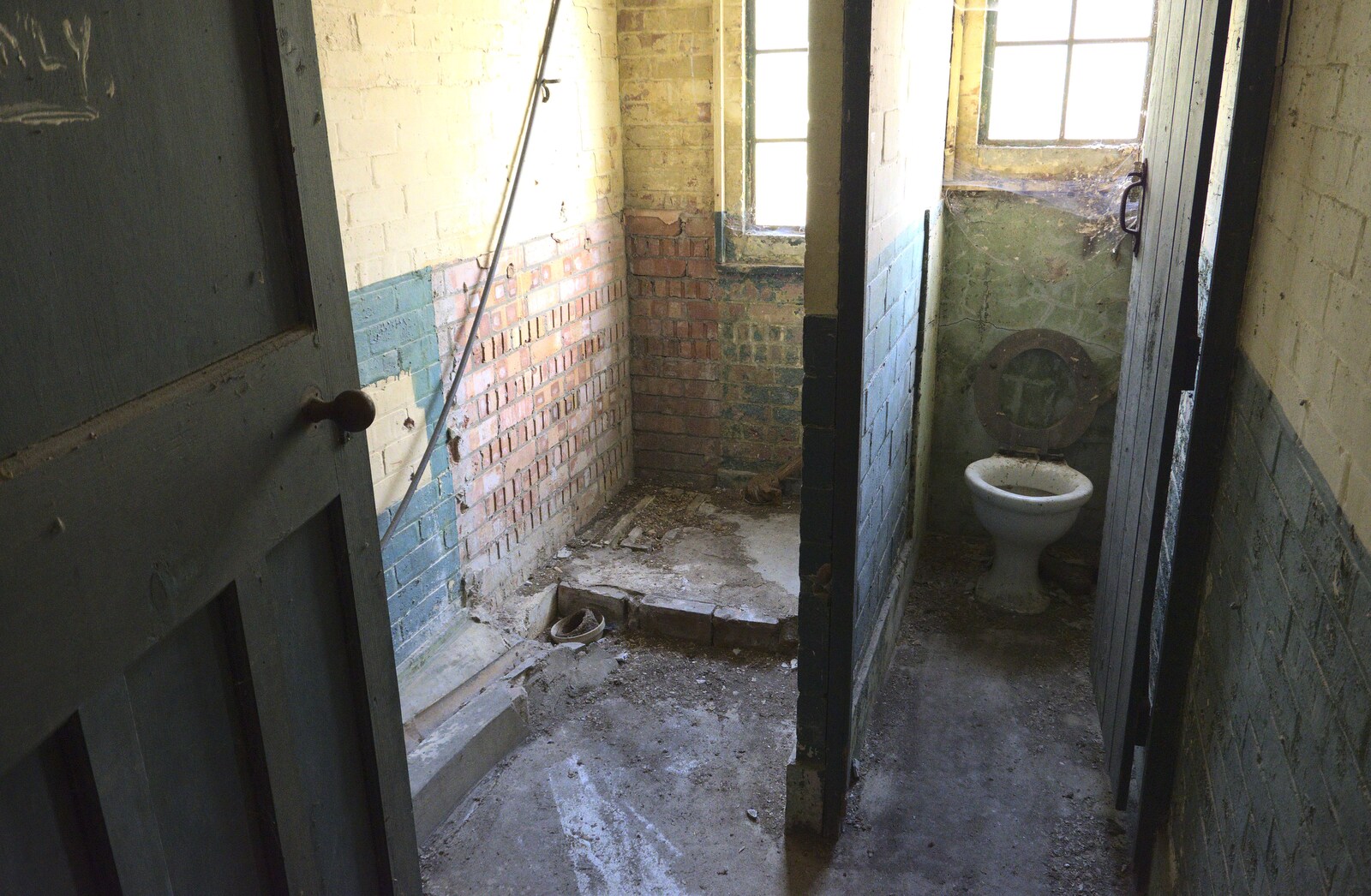 A shower and toilet  from A 1940s Timewarp, Site 4, Bungay Airfield, Flixton, Suffolk - 9th June 2022