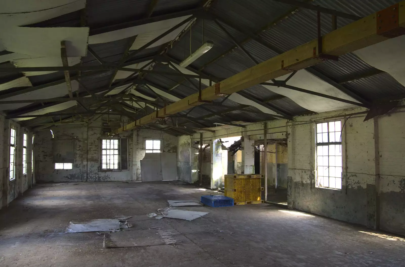 Another relatively intact hut, from A 1940s Timewarp, Site 4, Bungay Airfield, Flixton, Suffolk - 9th June 2022