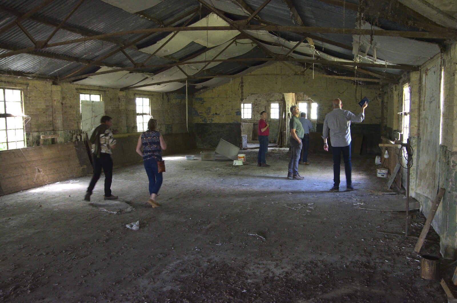 We roam around another mess/canteen hut from A 1940s Timewarp, Site 4, Bungay Airfield, Flixton, Suffolk - 9th June 2022