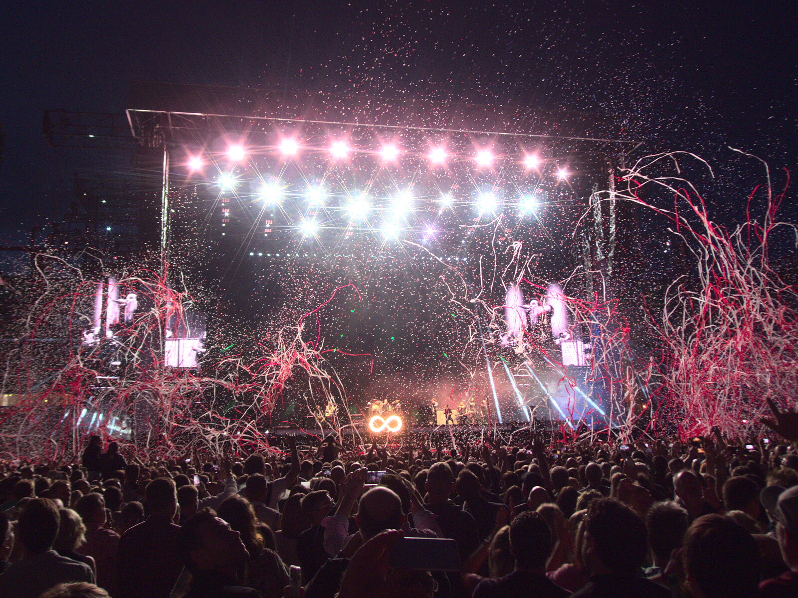 The Killers at Carrow Road, Norwich, Norfolk - 9th June 2022: A confetti and streamer explosion goes off