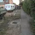 The path to the estate is fenceless, Pizza at the Village Hall, Brome, Suffolk - 24th June 2022