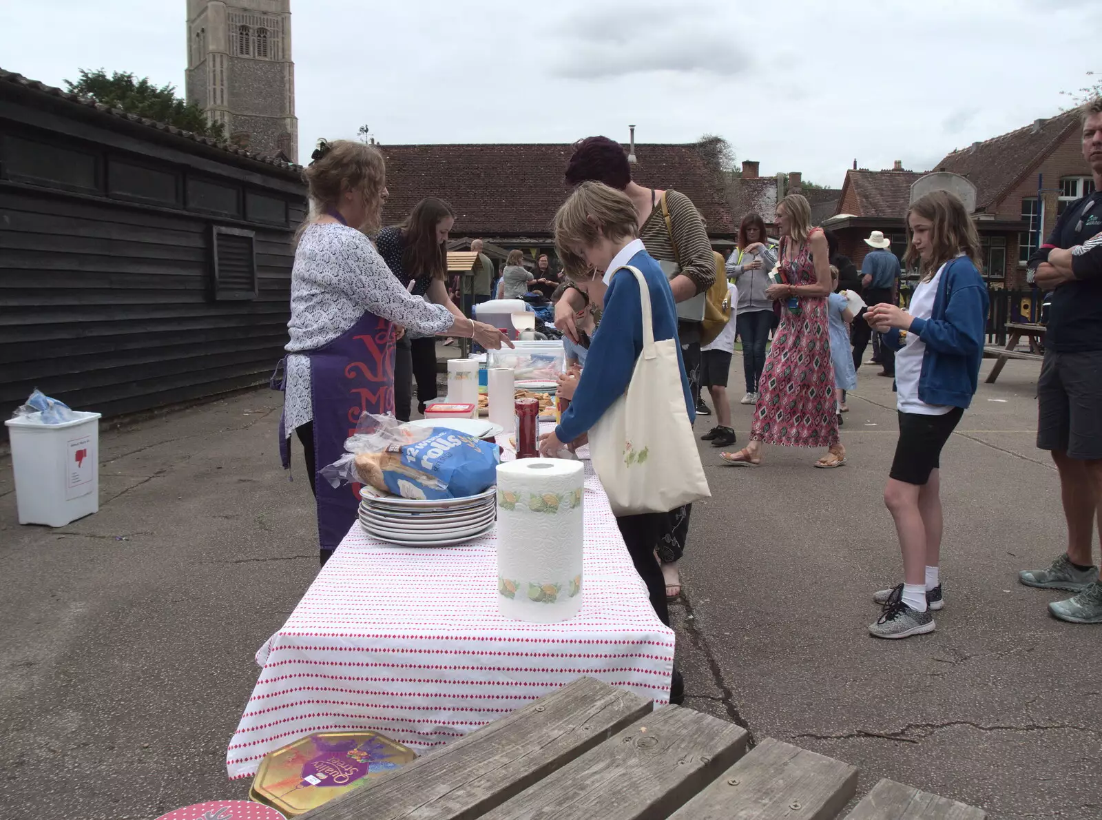 Harry gets a barbequed burger, from A Fire, a Fête, and a Scout Camp, Hallowtree, Suffolk - 30th June 2022