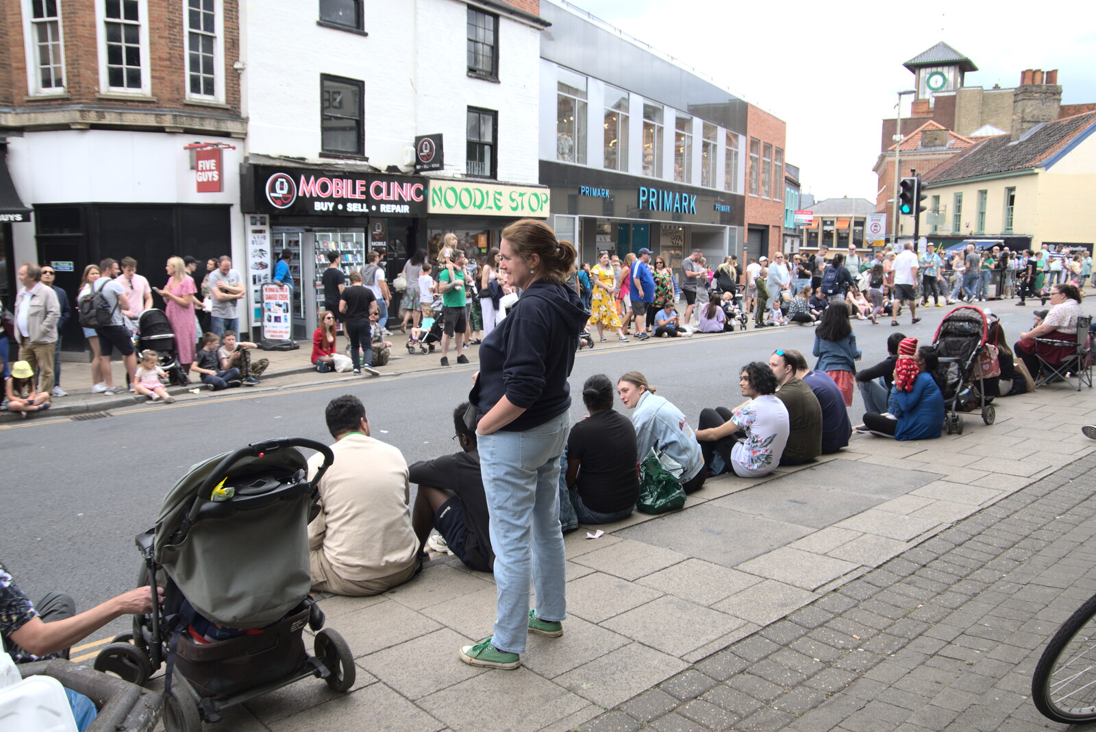 Isobel waits for the parade from The Lord Mayor's Procession, Norwich, Norfolk - 2nd July 2022