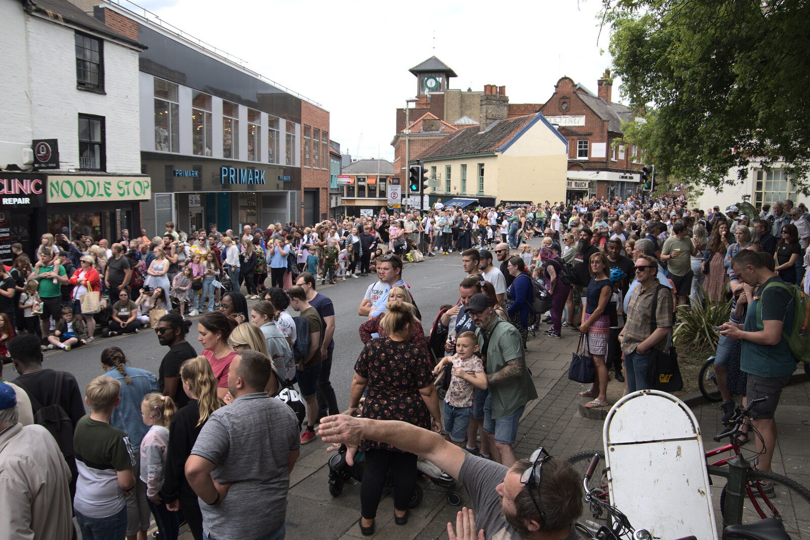 It's getting quite busy on Red Lion Street from The Lord Mayor's Procession, Norwich, Norfolk - 2nd July 2022