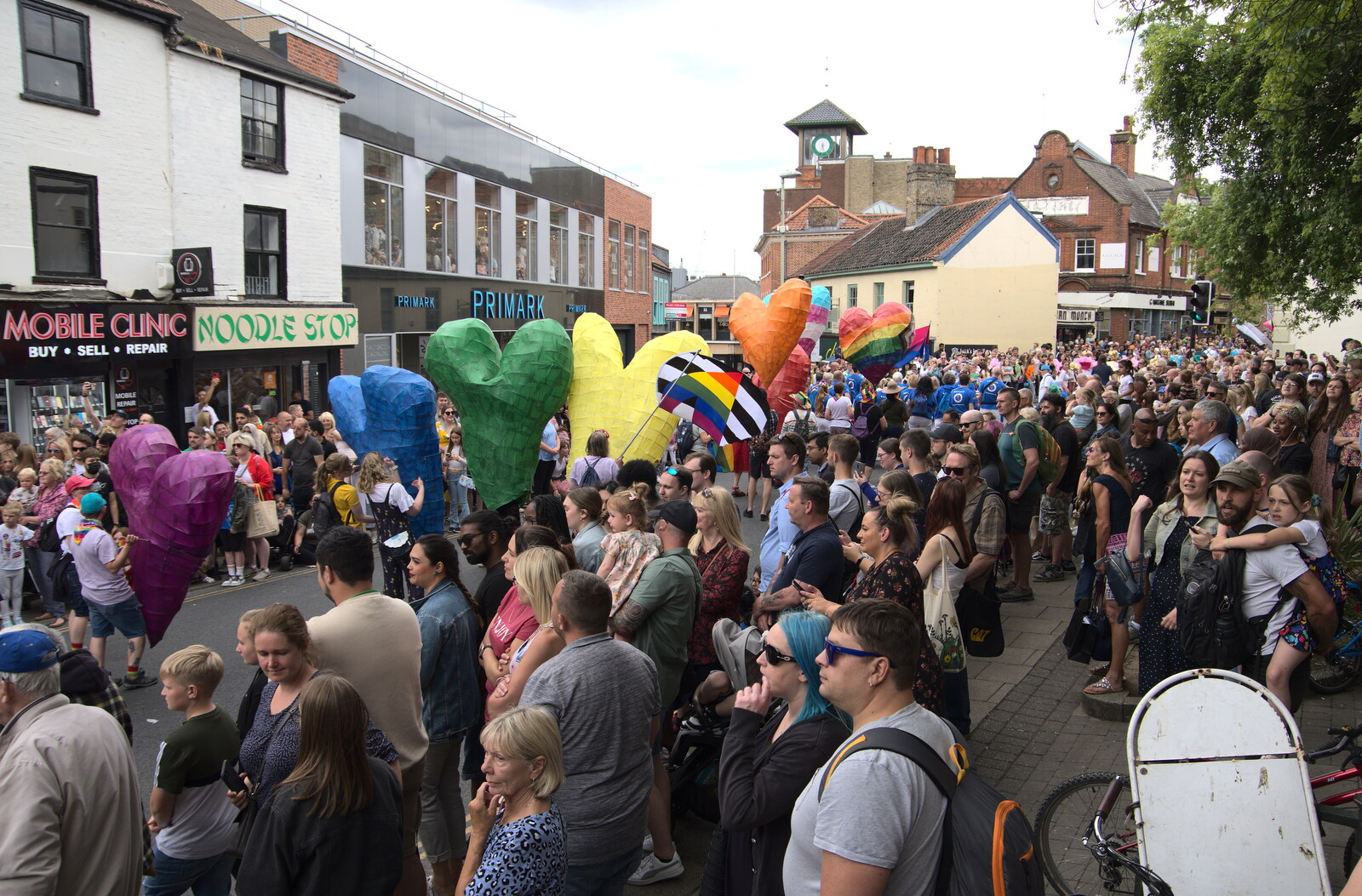 Samba carries on up to Castle Meadow from The Lord Mayor's Procession, Norwich, Norfolk - 2nd July 2022