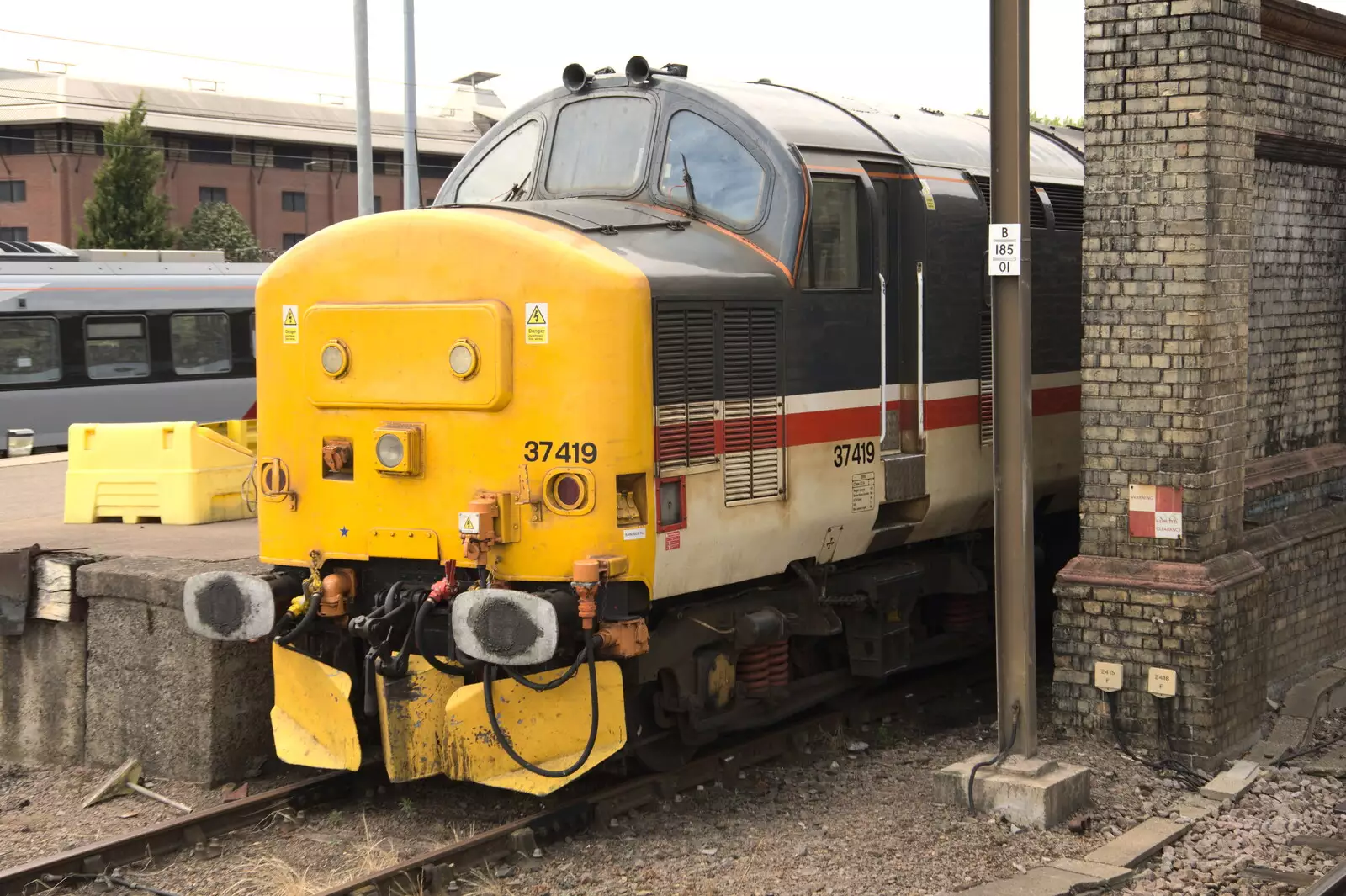 Class 37 37419 in InterCity Swallow livery, from A July Miscellany, Diss, Eye and Norwich - 23rd July 2022