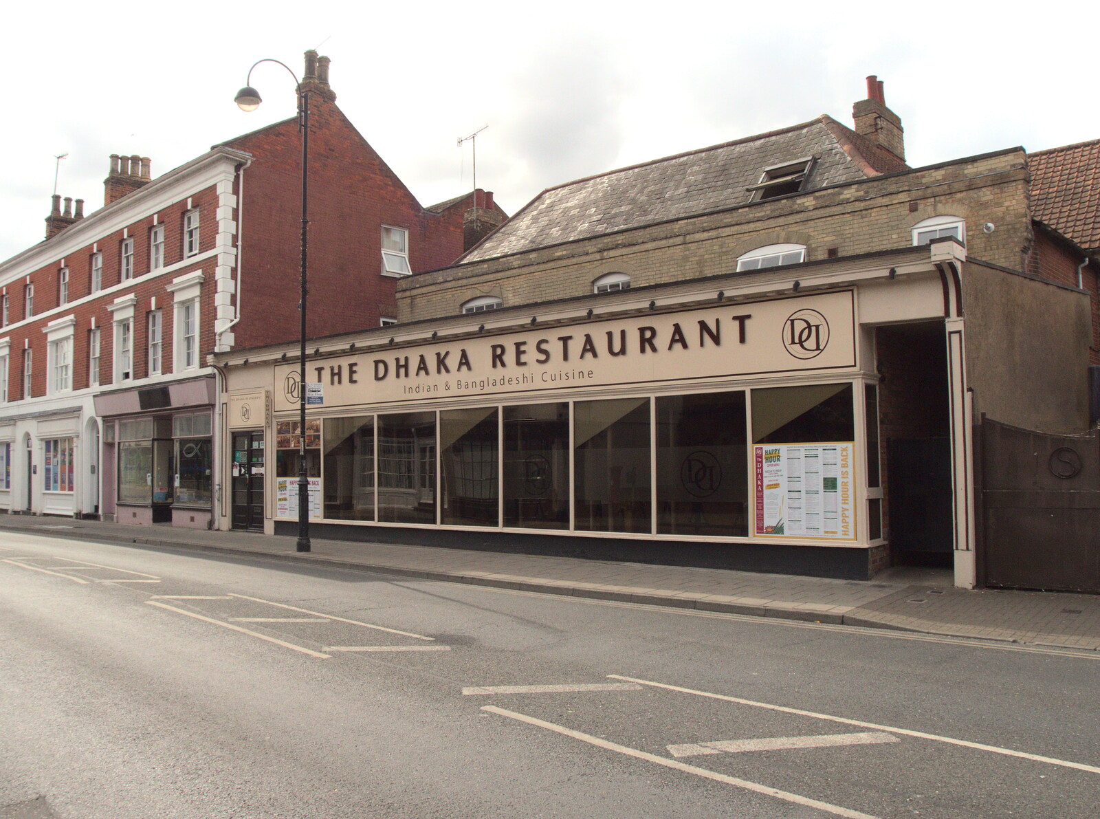 The Eye Piggy Tail Trail and Ipswich Dereliction, Suffolk - 29th July 2022: The Dhaka Restaurant is still going