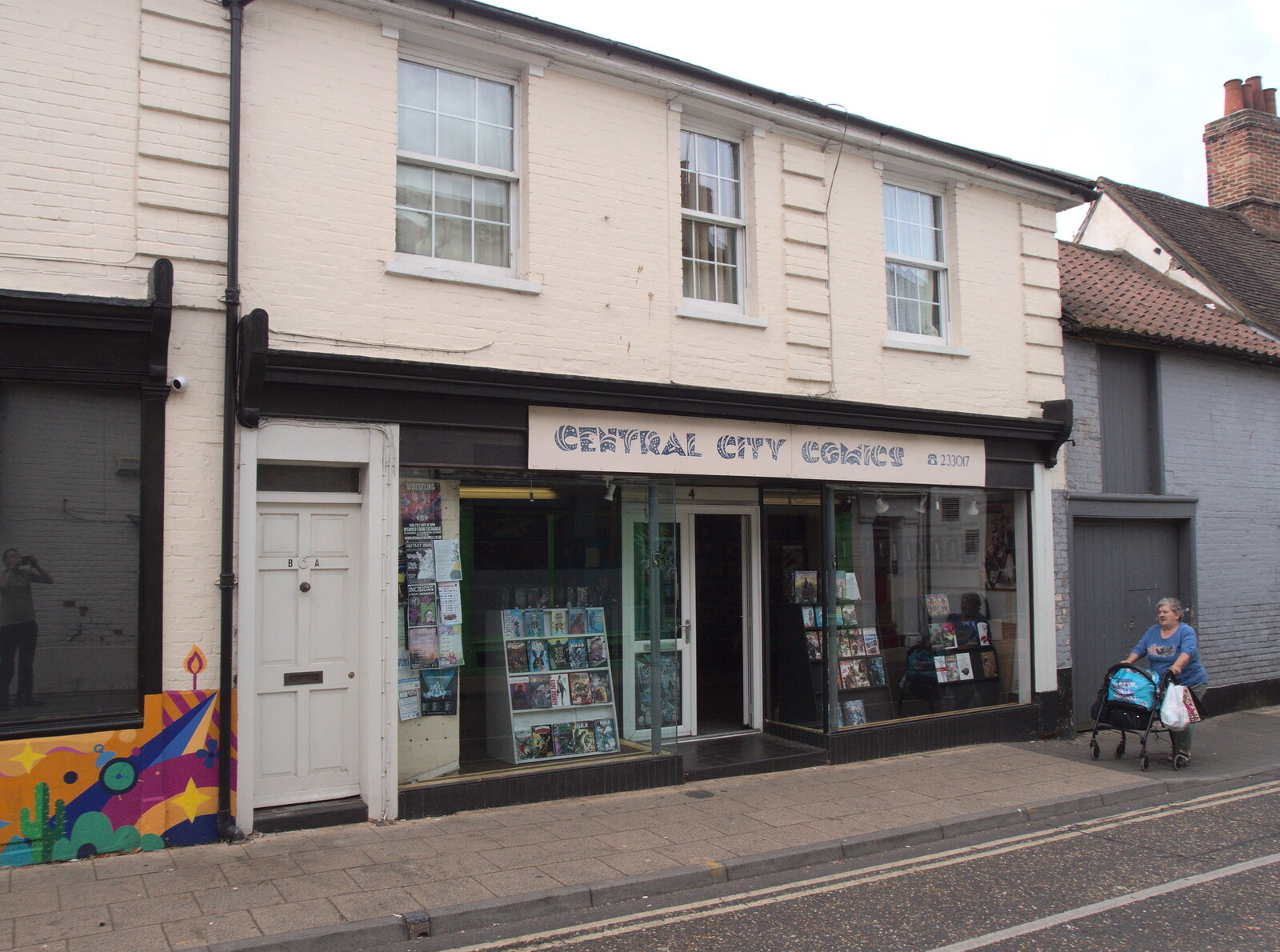 The Eye Piggy Tail Trail and Ipswich Dereliction, Suffolk - 29th July 2022: Central City Comics manages to survive