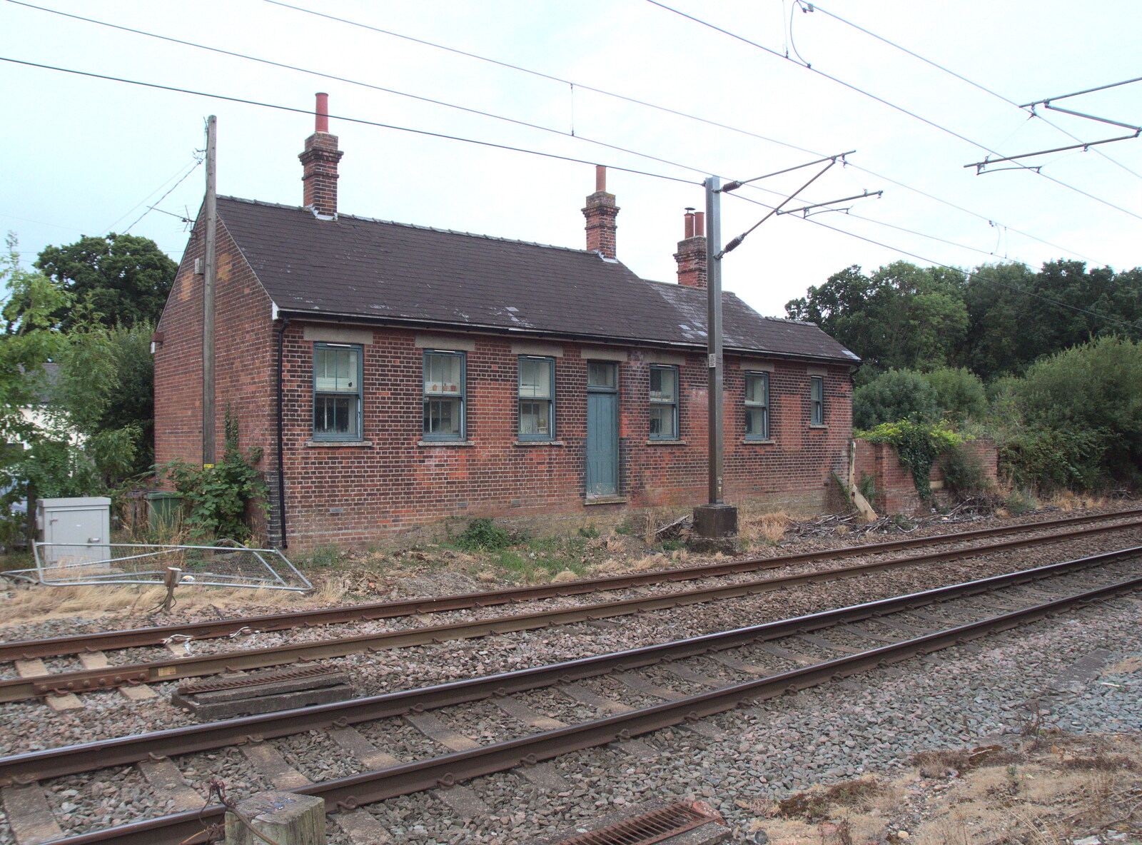 The Eye Piggy Tail Trail and Ipswich Dereliction, Suffolk - 29th July 2022: Old railway buildings between Shimpling and Burston