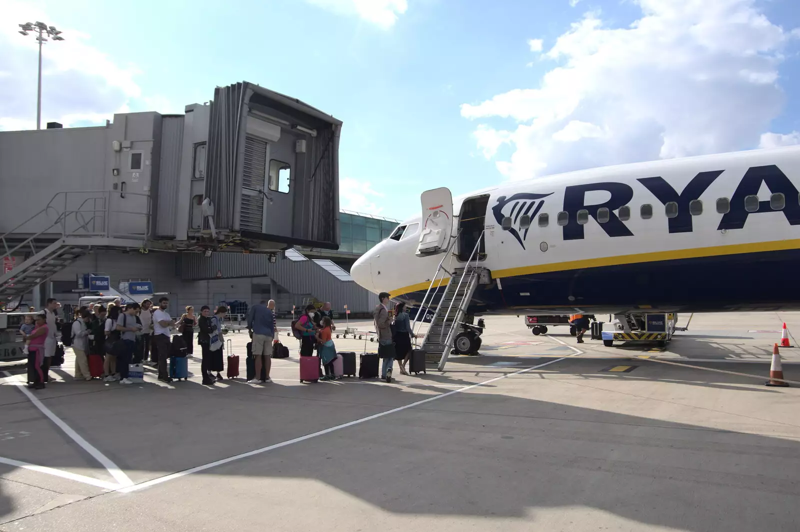 Typical Ryanair - won't pay for the air bridge, from The Flags of Arezzo, Tuscany, Italy - 28th August 2022