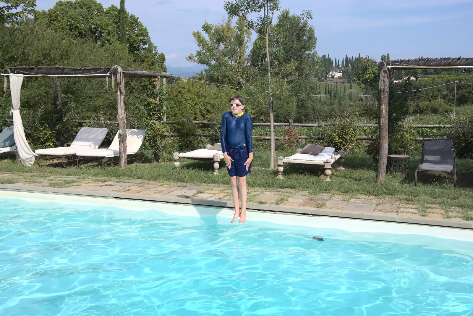 Fred jumps into the pool, from The Flags of Arezzo, Tuscany, Italy - 28th August 2022