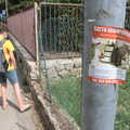 Castiglio Del Lago and Santuario della Verna, Umbria and Tuscany, Italy - 1st September 2022, There's a Lost Cat poster on a lamppost
