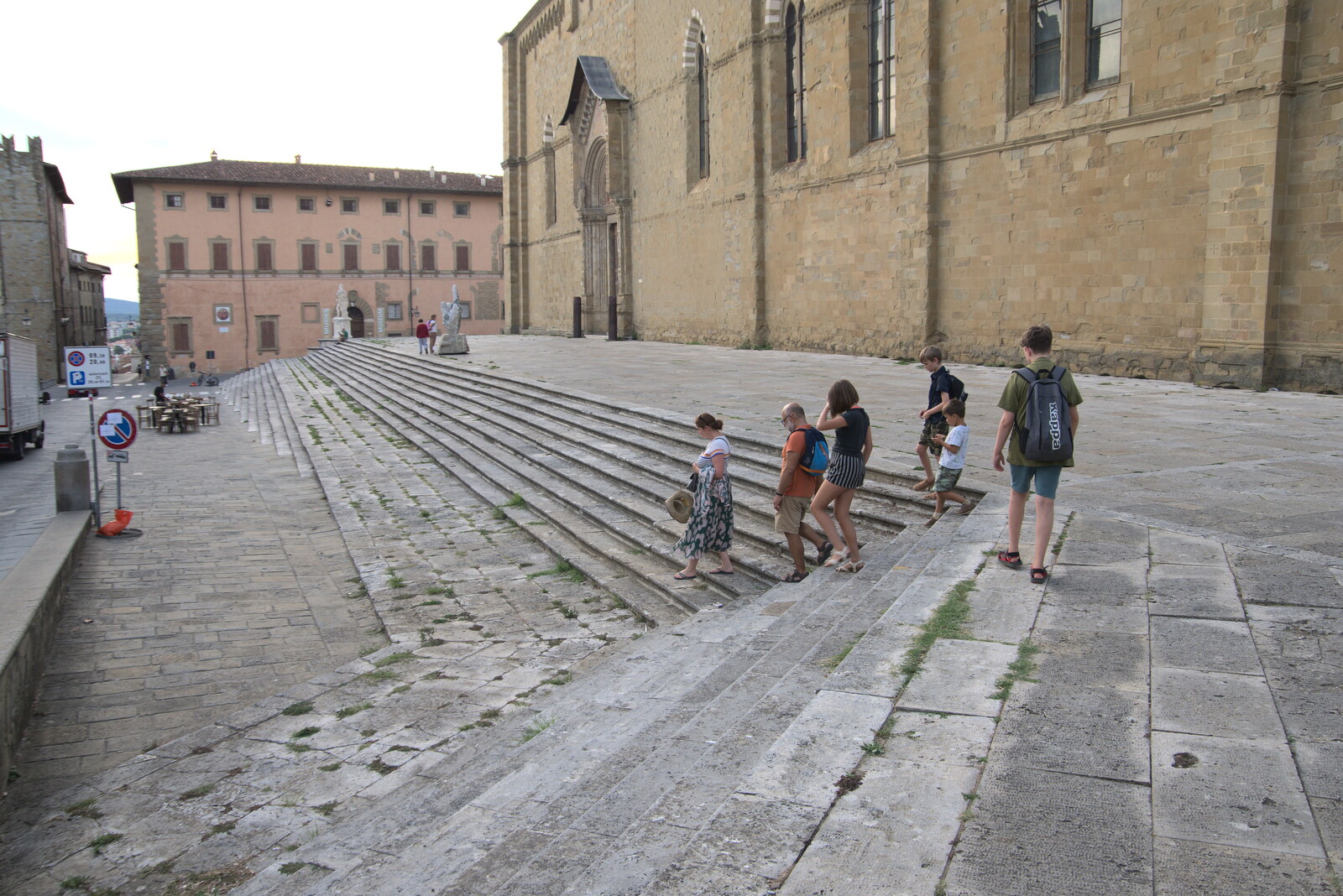 A Day by the Pool and a Festival Rehearsal, Arezzo, Italy - 3rd September 2022: On the steps of Arezzo's cathedral