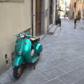 A Day by the Pool and a Festival Rehearsal, Arezzo, Italy - 3rd September 2022, An electric green Vespa