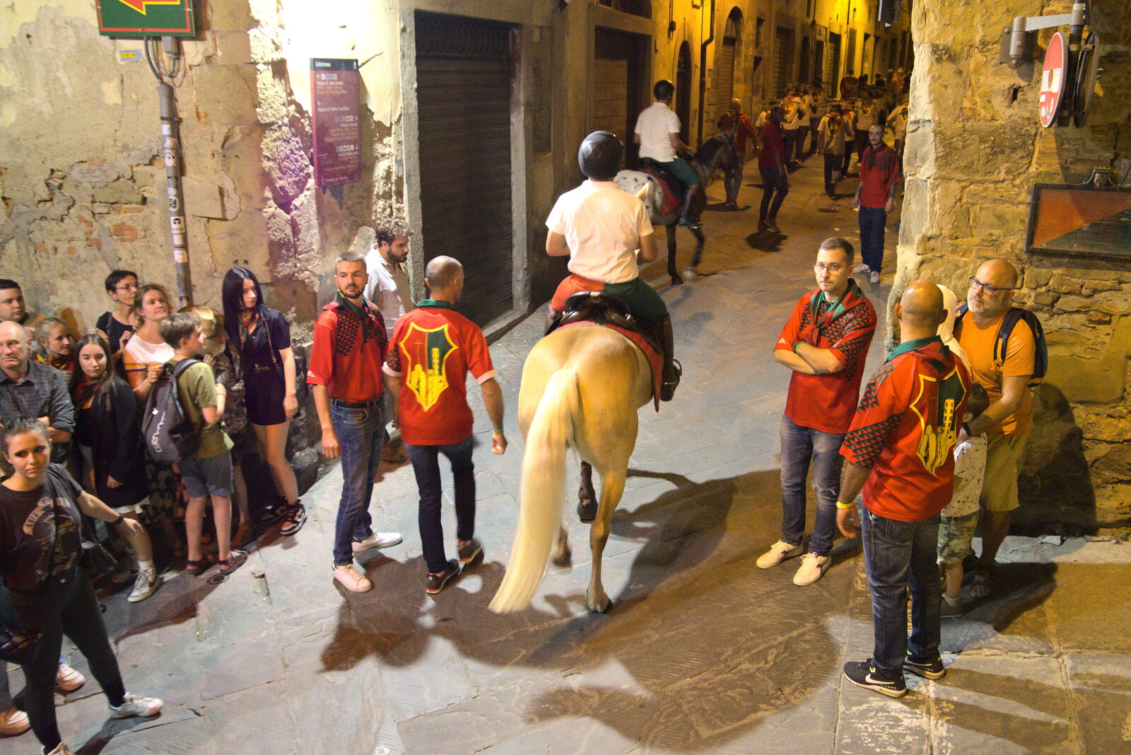 A Day by the Pool and a Festival Rehearsal, Arezzo, Italy - 3rd September 2022: Another horse skiters around the corner