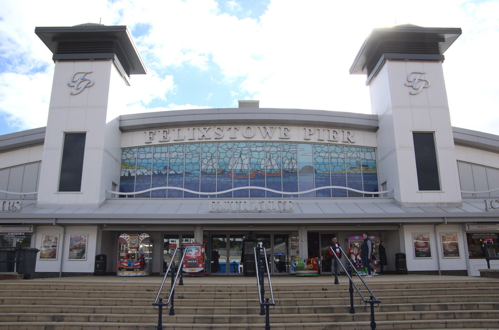A Postcard from Felixstowe, Suffolk - 5th October 2022: The grand frontage of Felixstowe Pier