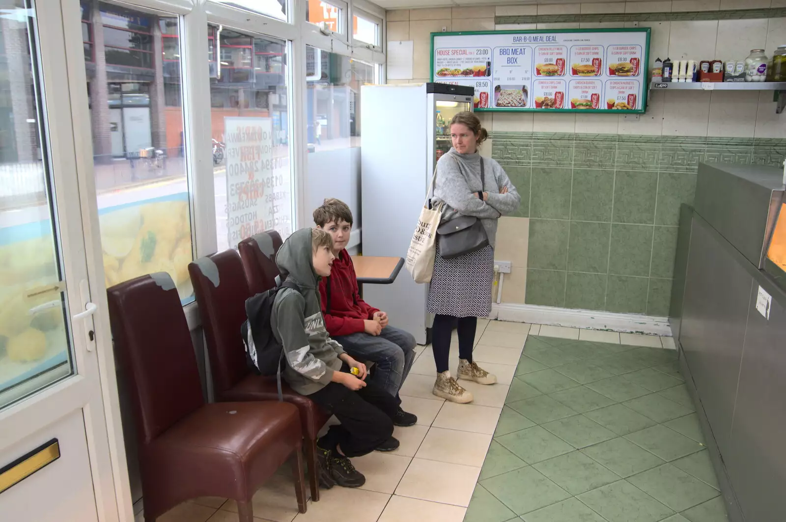 We stop off in the chipper for a take-away tea, from A Trip to Landguard Fort, Felixstowe, Suffolk - 16th October 2022