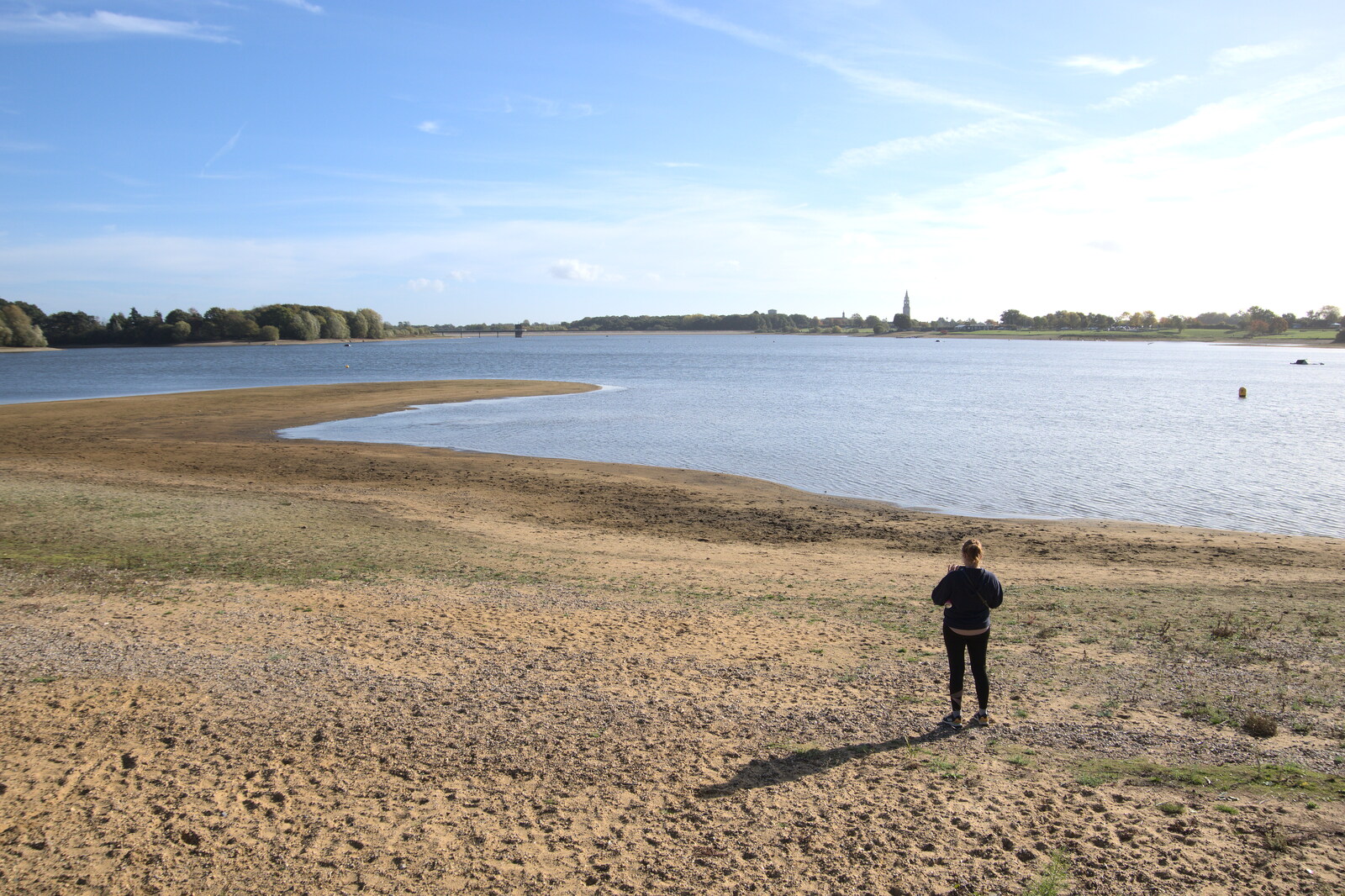 A Few Hours at Alton Water, Stutton, Suffolk - 22nd October 2022: Alton Water is a bit low at the moment