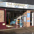 A cool old-school garage workshop, An Afternoon in Beccles, Suffolk - 26th October 2022