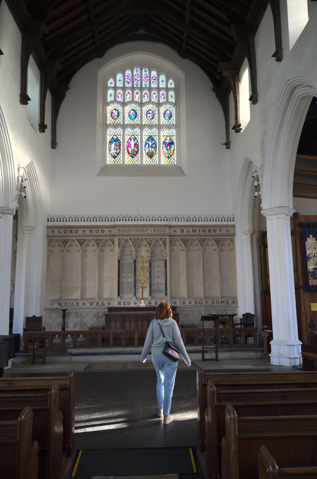A Postcard from Bungay, Suffolk - 2nd November 2022: Isobel looks around in St. Mary's