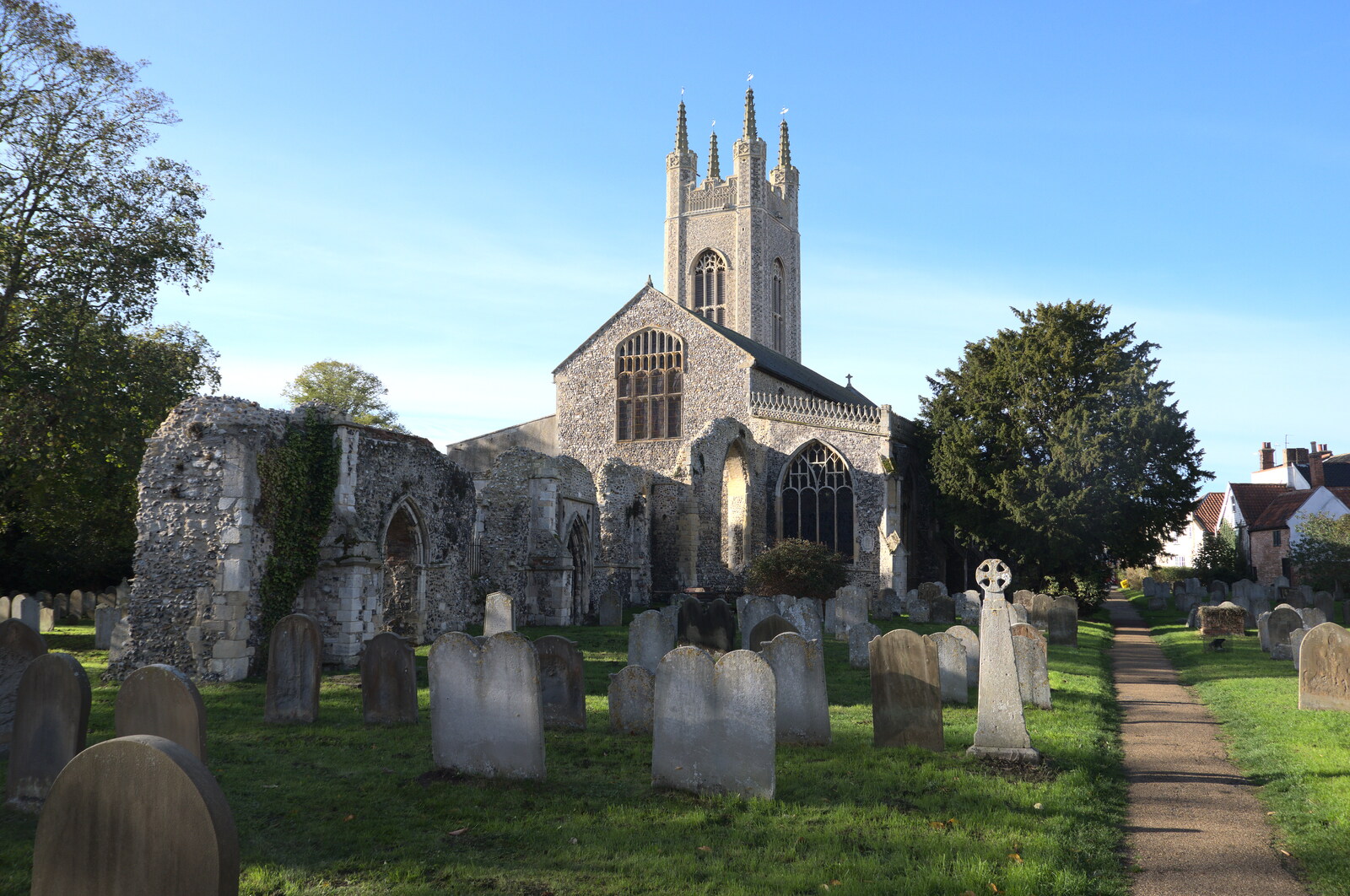 A Postcard from Bungay, Suffolk - 2nd November 2022: The graveyard and rear view of St. Mary's
