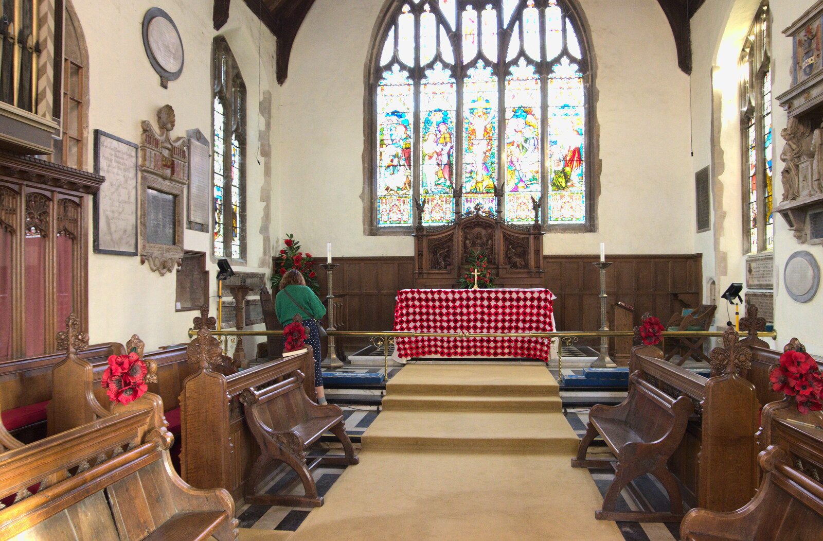 A Postcard from Flatford and Dedham, Suffolk and Essex, 9th November 2022: Isobel pokes around near the altar