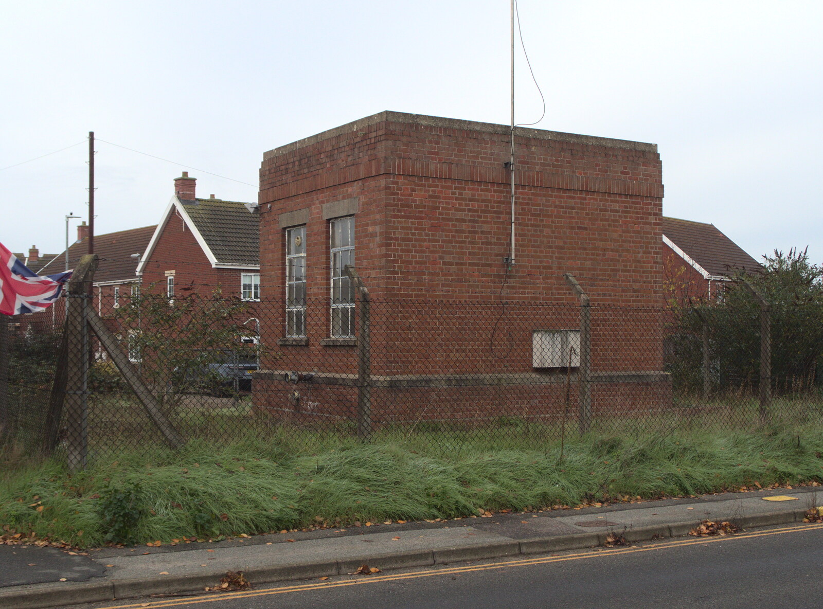 A telephone exchange on Sawmills Road from Lunch in Norwich and the GSB at Gislingham, Suffolk - 26th November 2022