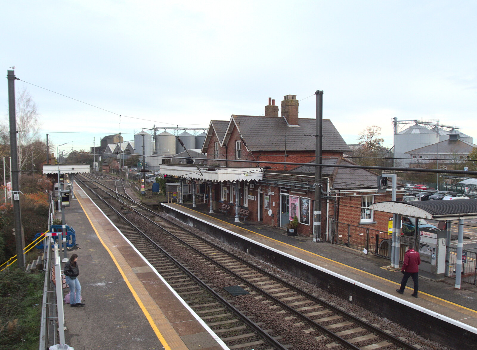 Diss station is still doing its thing from Lunch in Norwich and the GSB at Gislingham, Suffolk - 26th November 2022