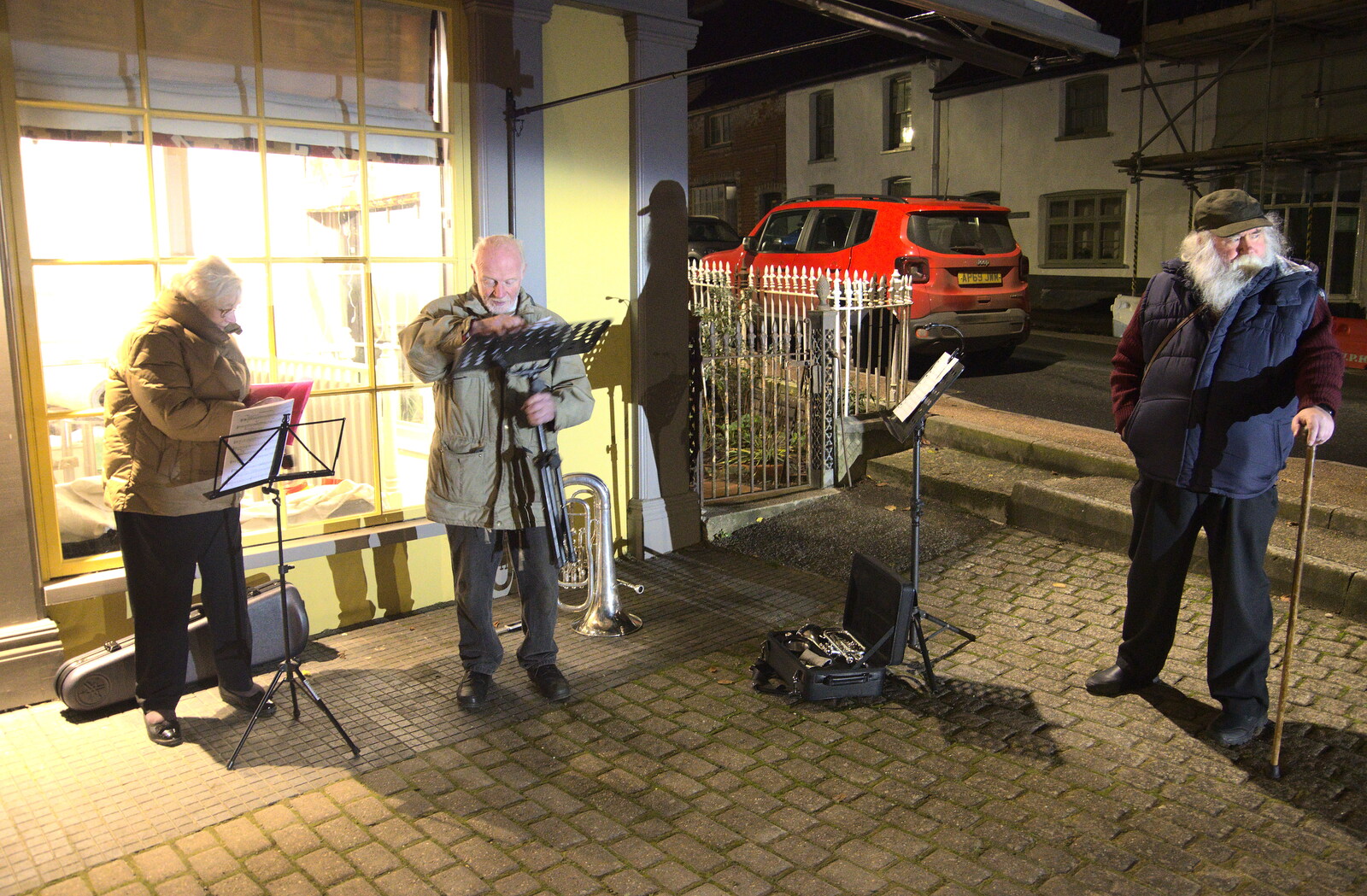 The GSB quintet sets up in Botesdale from Eye Lights and the GSB at Botesdale, Suffolk - 2nd December 2022