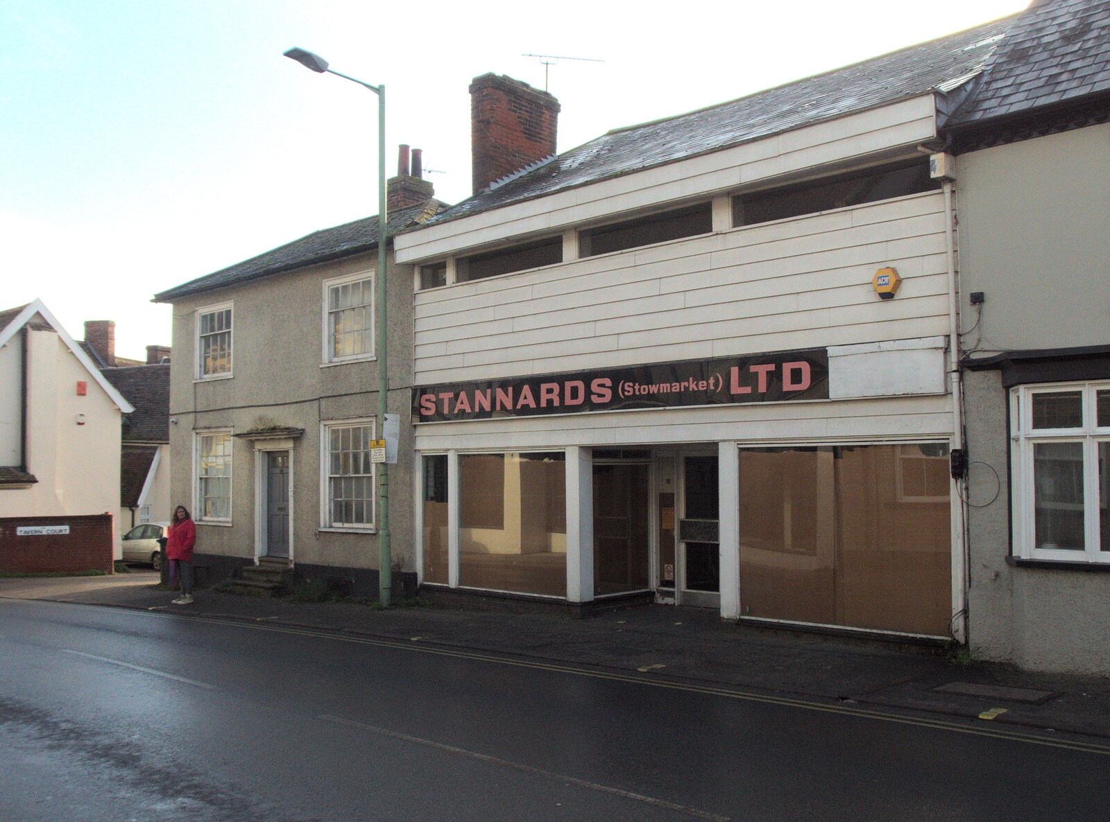 The derelict Stannards on Tavern Street from Dove Players do Aladdin, Eye, Suffolk - 10th December 2022