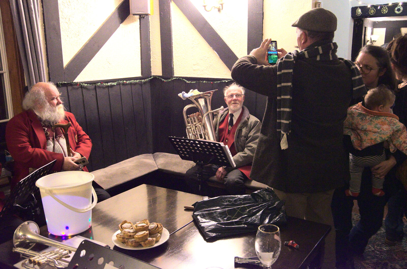 Some takes a photo of Kenny for Facebook from The Gislingham Silver Band at Thornham and Yaxley, Suffolk - 19th December 2022