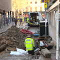 There's a big hole in London Street, Christmas Shopping in Norwich, Norfolk - 21st December 2022