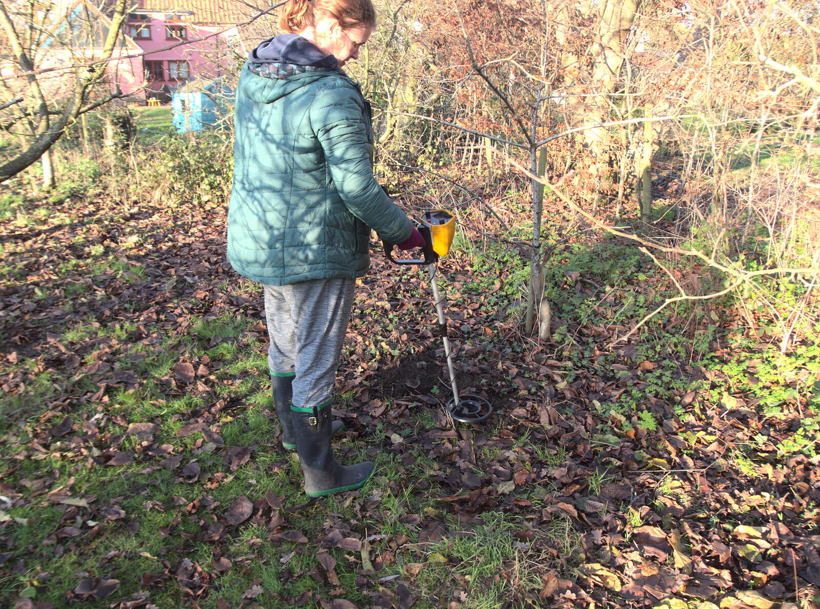 Isobel tries out a Christmas metal detector from Christmas Day and Other Stuff, Diss, Brome and Norwich - 25th December 2022